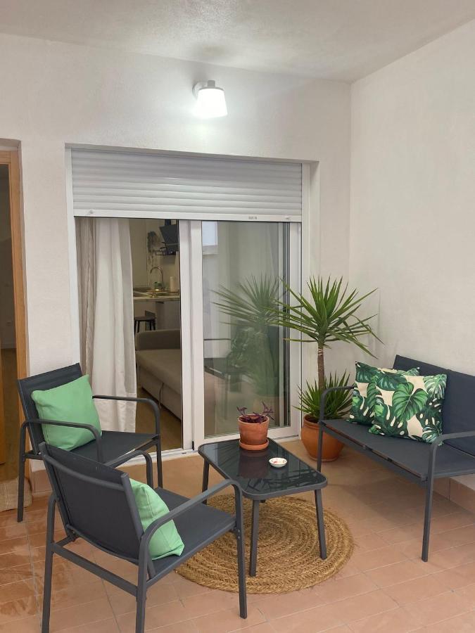 Apartamento Turistico Damajuana Parking Free Espartinas Eksteriør billede