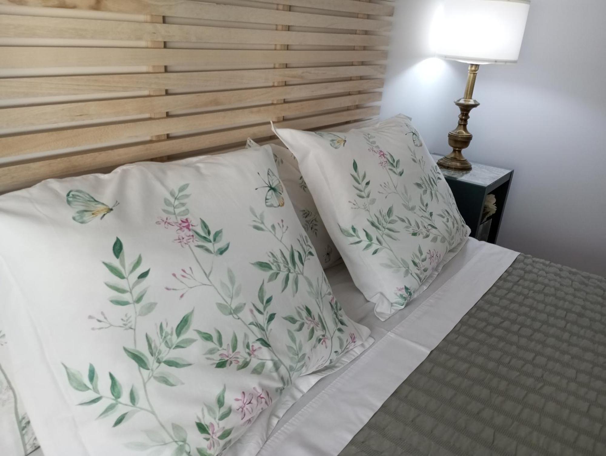Apartamento Turistico Damajuana Parking Free Espartinas Eksteriør billede