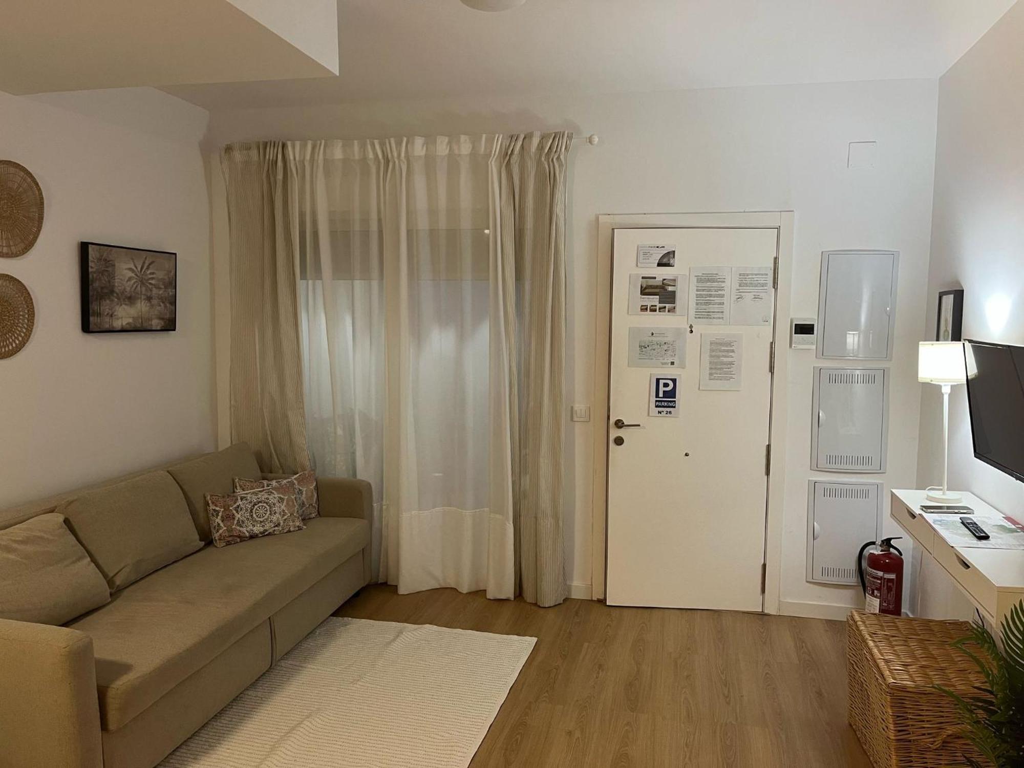 Apartamento Turistico Damajuana Parking Free Espartinas Eksteriør billede
