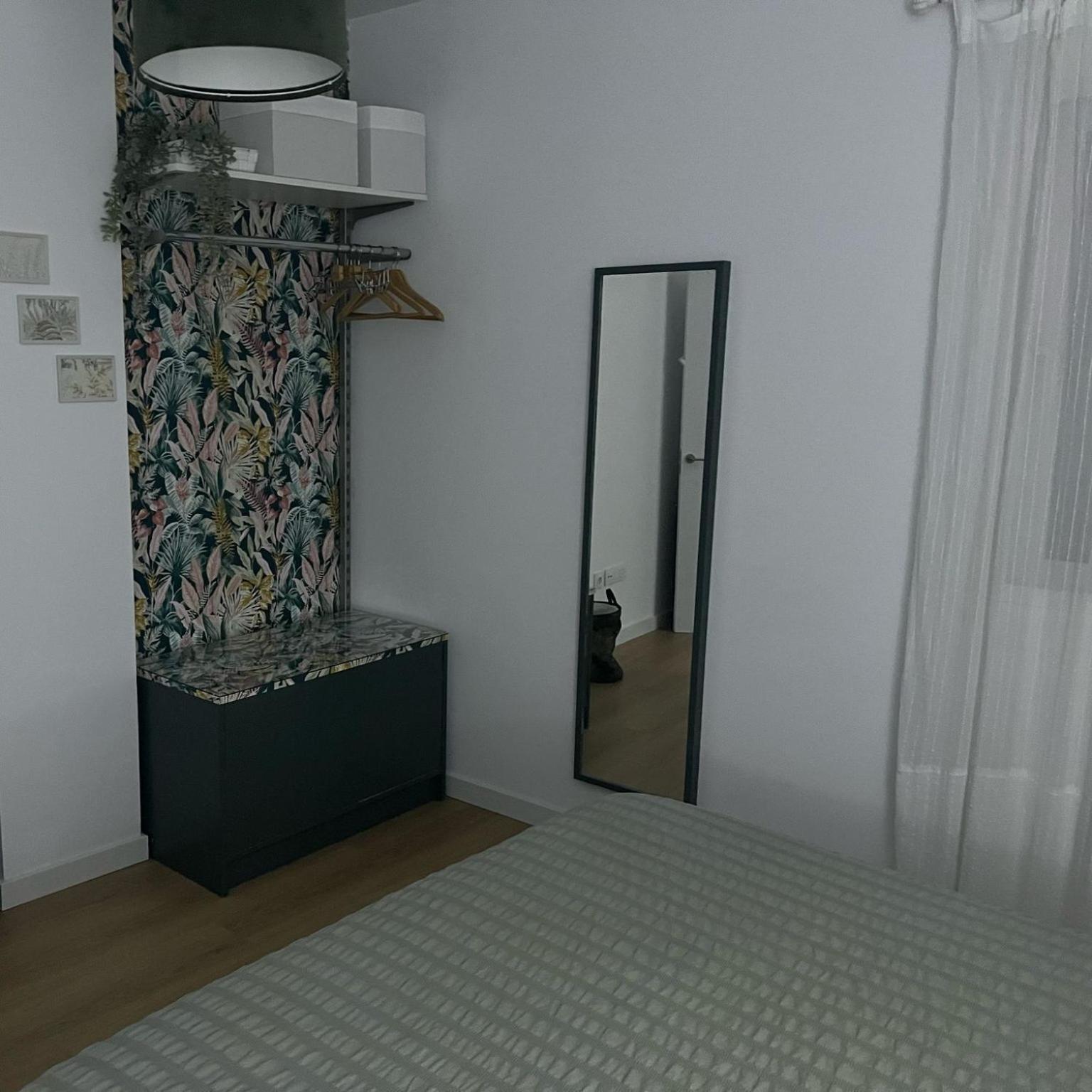 Apartamento Turistico Damajuana Parking Free Espartinas Eksteriør billede