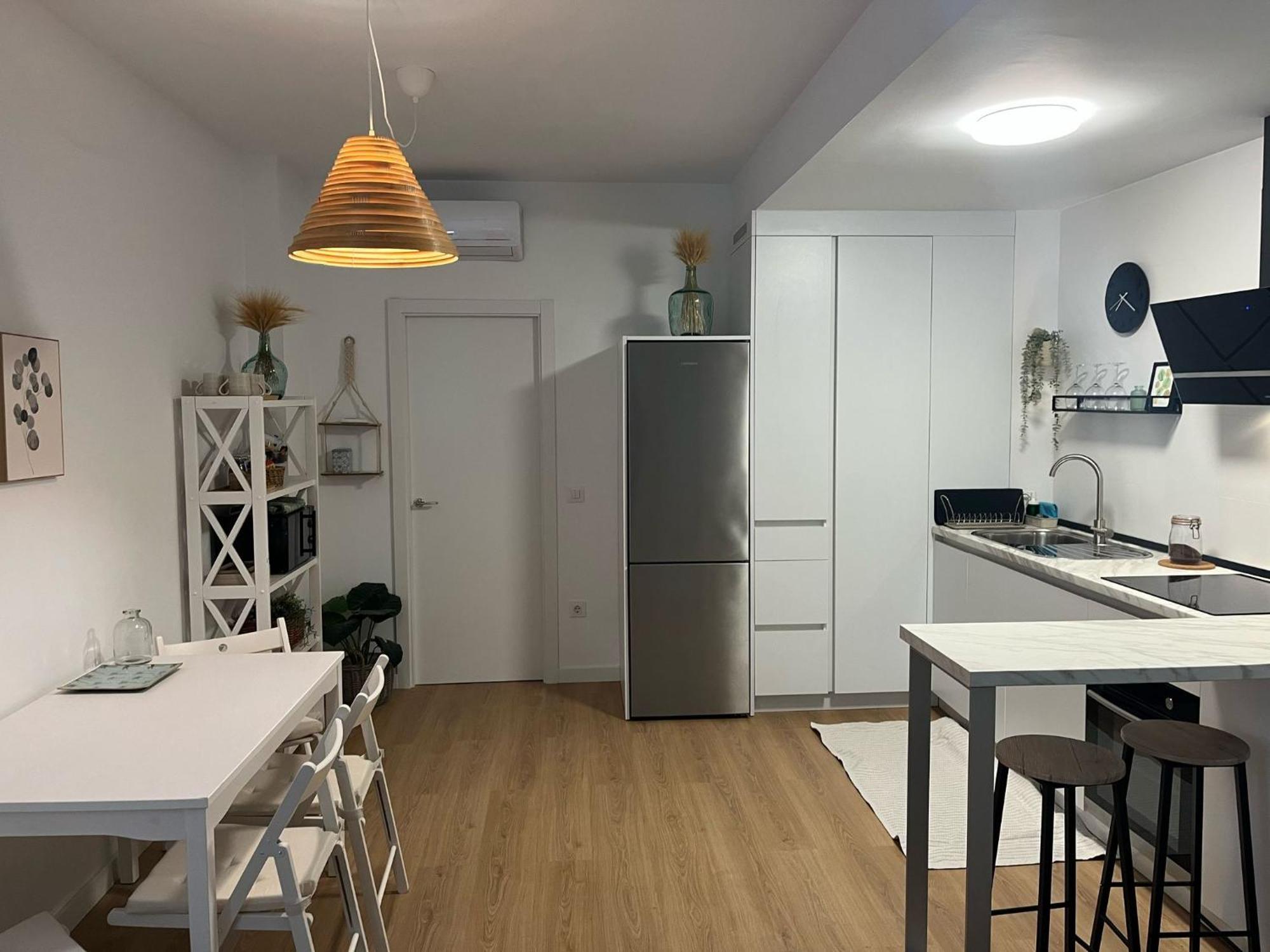 Apartamento Turistico Damajuana Parking Free Espartinas Eksteriør billede
